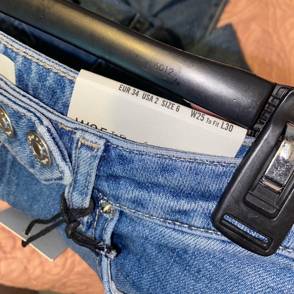 Topshop Moto Dree Trumpet Hem Cropped Jeans - Picture 11 of 13